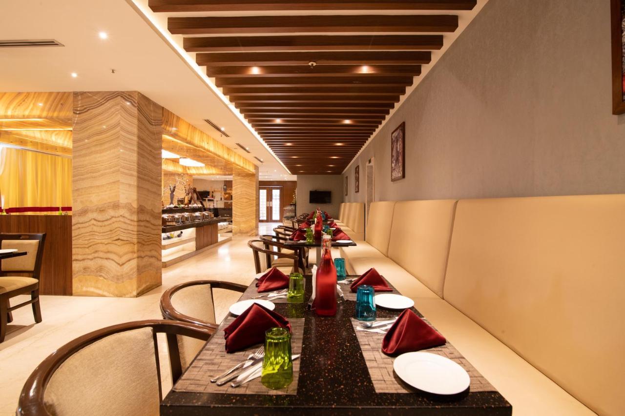 Bhagini Icon Premier Hotel Bangalore Esterno foto
