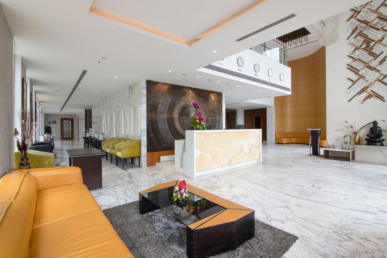 Bhagini Icon Premier Hotel Bangalore Esterno foto